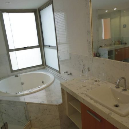 SUITE 04-4