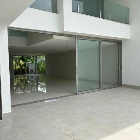 WhatsApp Image 2024-12-13 at 17.34.20 (16)