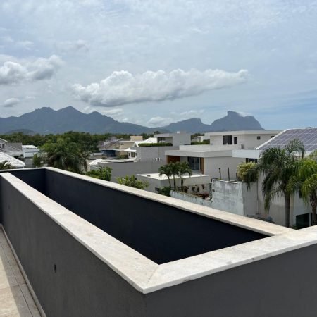 WhatsApp Image 2024-12-13 at 17.34.21 (4)