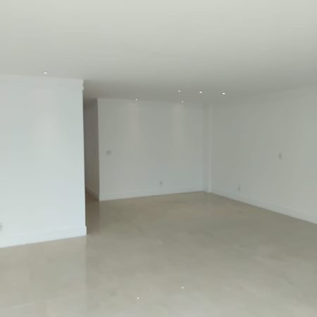 WhatsApp Image 2025-03-18 at 10.52.30