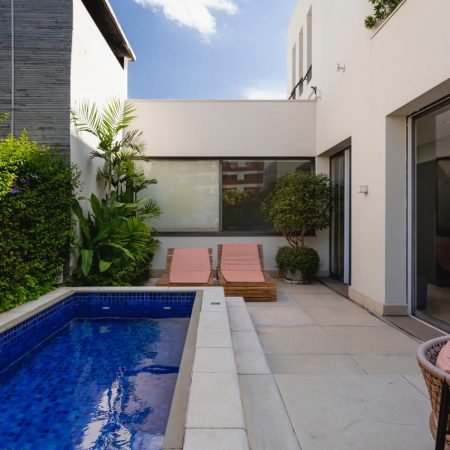 WhatsApp Image 2025-08-19 at 15.41.50 (2)