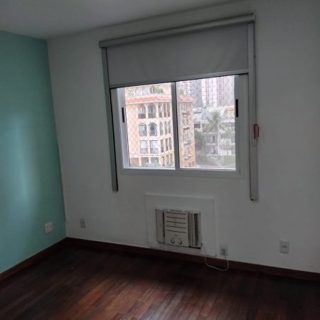 WhatsApp Image 2025-12-05 at 15.11.41